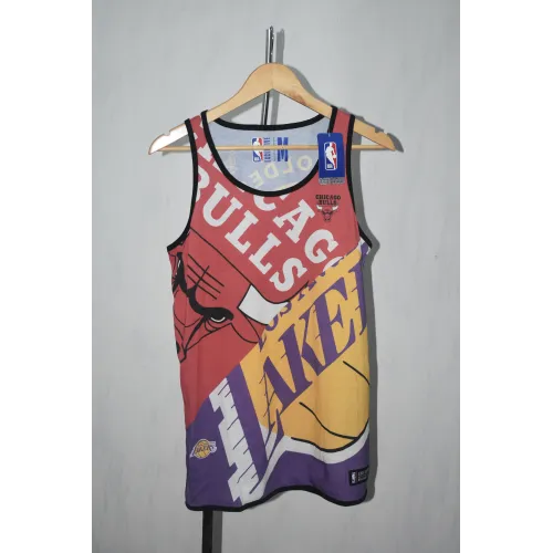 Polera manga corta CHICAGO BULLS LAKERS WARRIORS
