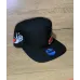 Gorra Snapback Negra con Diseño de Gato Animado Blanco y Negro Gorra Snapback Negra con Diseño de Gato Animado Blanco y Negro